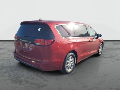 New 2025 Chrysler Voyager LX