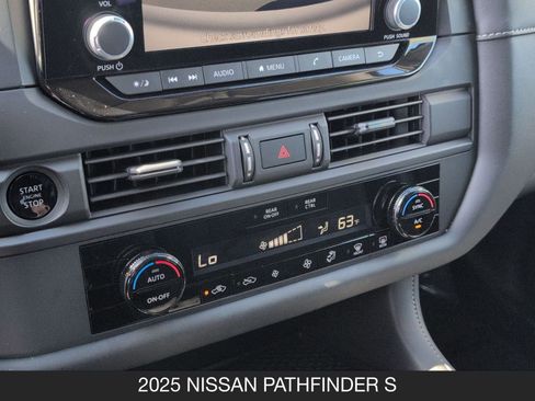 Certified 2025 Nissan Pathfinder S image 22