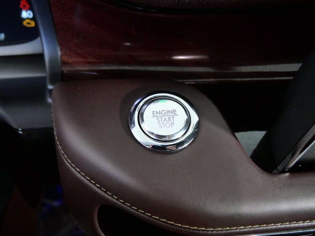 Certified 2023 Lincoln Aviator Black Label w/ Dynamic Handling Package AWD/4WD image 23