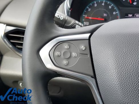 Used 2023 Chevrolet Traverse LT FWD image 22