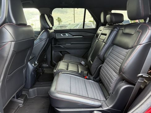 Certified 2025 Ford Explorer ST-Line w/ Premium Package RWD image 21