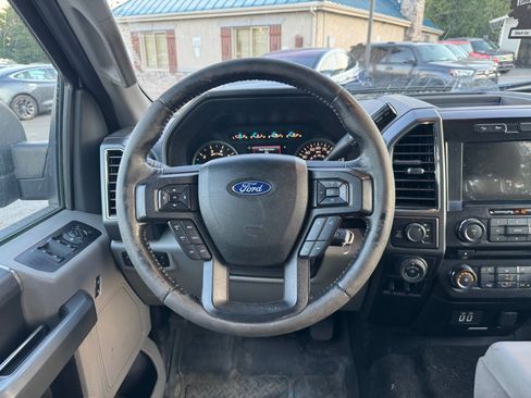 Used 2017 Ford F150 XLT w/ Equipment Group 301A Mid AWD/4WD image 13