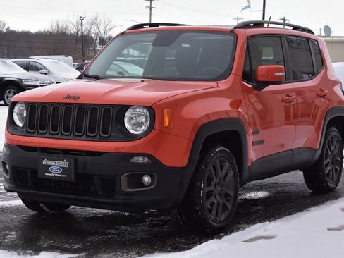 Used 2016 Jeep Renegade 75th Anniversary image 12