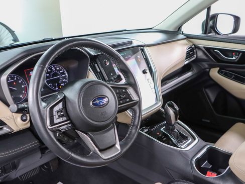 Used 2020 Subaru Outback Limited image 23