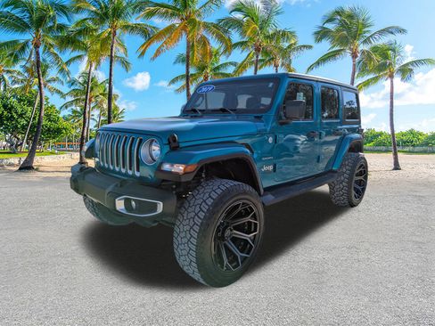 Used 2019 Jeep Wrangler Unlimited Sahara image 8