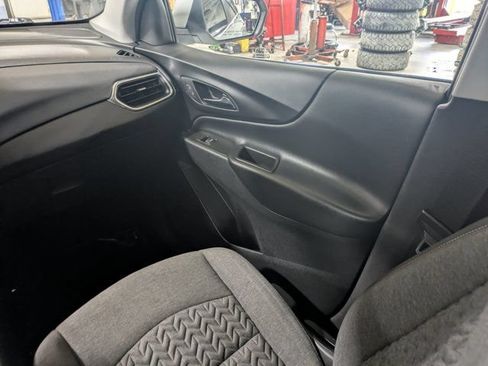 Used 2023 Chevrolet Equinox LT w/ LPO, Floor Liner Package AWD/4WD image 17