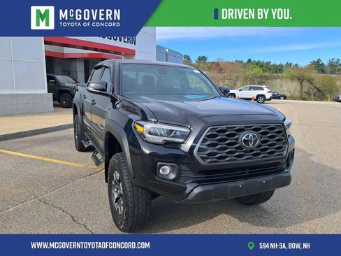 Used 2020 Toyota Tacoma TRD Off-Road w/ TRD Premium Off Road Package AWD/4WD image 9