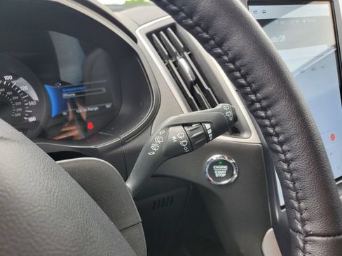 Certified 2023 Ford Edge SEL w/ Convenience Package AWD/4WD image 16
