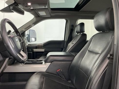 Used 2018 Ford F250 Lariat w/ Lariat Ultimate Package AWD/4WD image 15