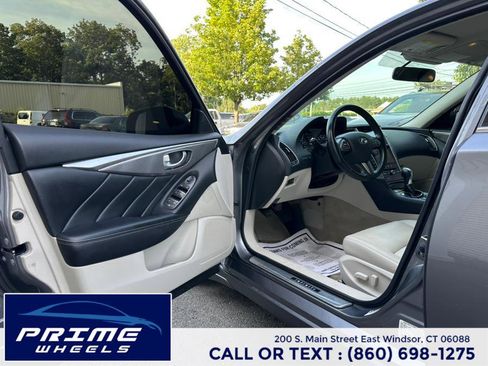 Used 2015 INFINITI Q50 Premium w/ All Weather Package image 9