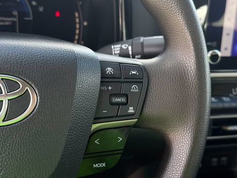 Used 2025 Toyota Camry LE FWD image 23