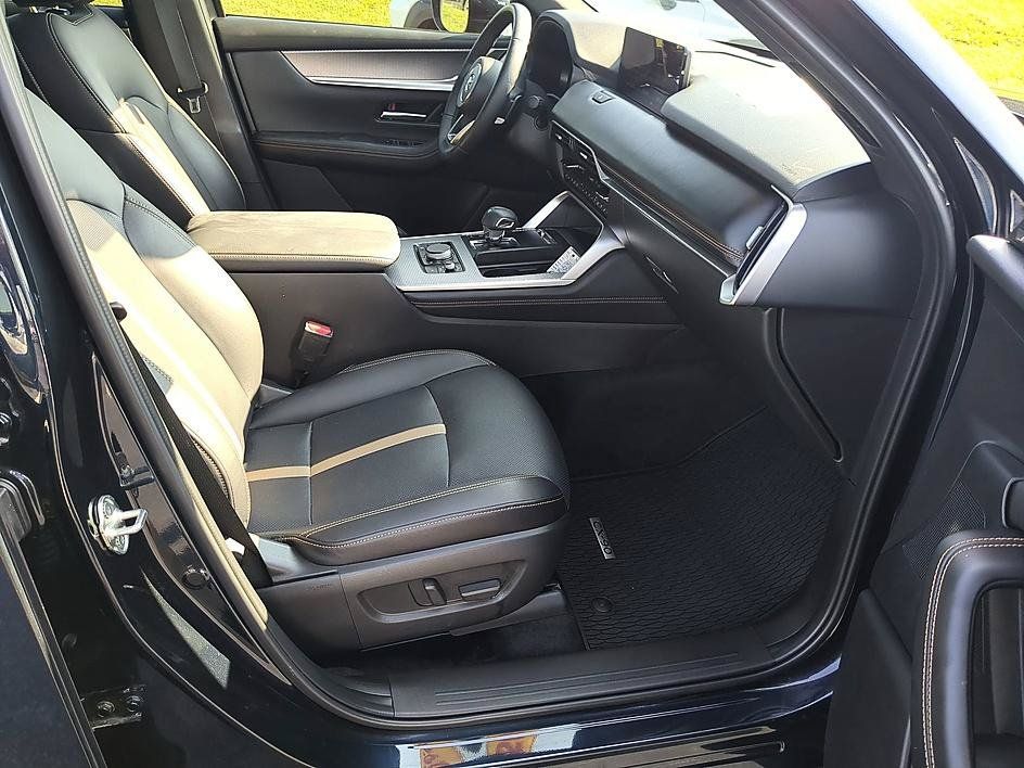 Certified 2026 MAZDA CX-90 3.3 Turbo w/ Premium Plus Pkg AWD/4WD image 37