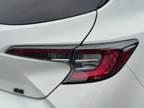 Used 2022 Toyota Corolla SE FWD image 11