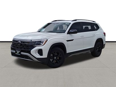 New 2025 Volkswagen Atlas Peak Edition SE