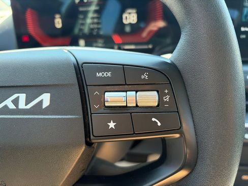 Used 2025 Kia K4 FWD image 20