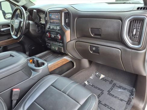 Used 2021 Chevrolet Silverado 2500 High Country AWD/4WD image 9