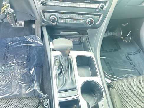 Used 2019 Kia Optima LX FWD image 18