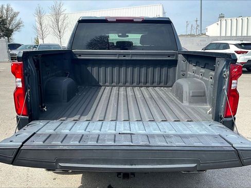 Used 2022 Chevrolet Silverado 1500 Custom Trail Boss w/ Safety Confidence Package image 4