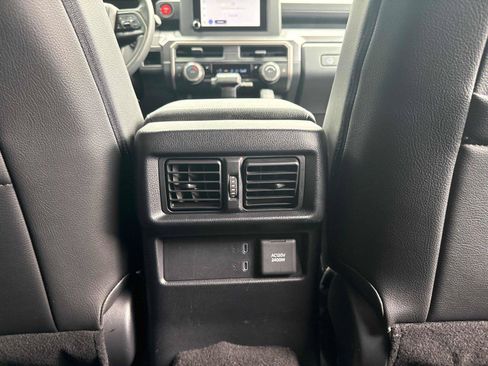 Used 2025 Toyota 4Runner TRD Off-Road AWD/4WD image 29