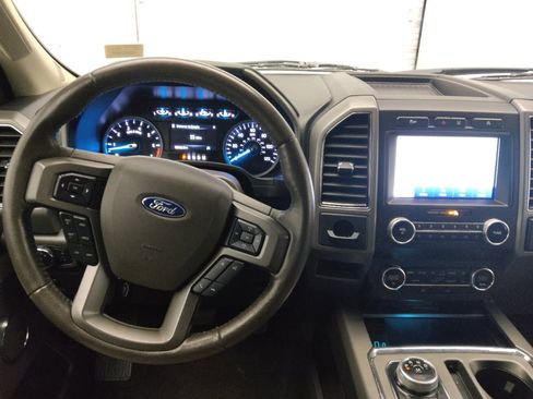 Used 2020 Ford Expedition XLT image 22