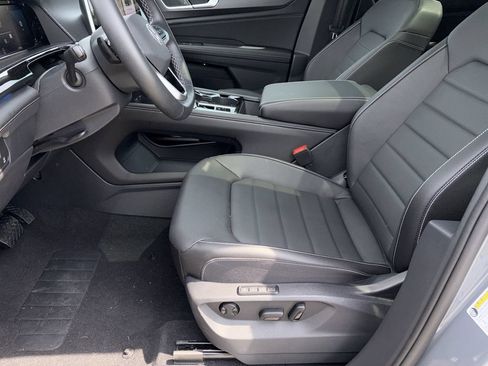 Used 2025 Volkswagen Atlas Cross Sport SEL AWD/4WD image 23