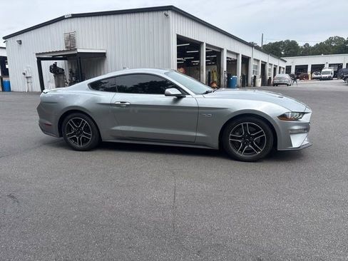 Used 2021 Ford Mustang GT RWD image 7