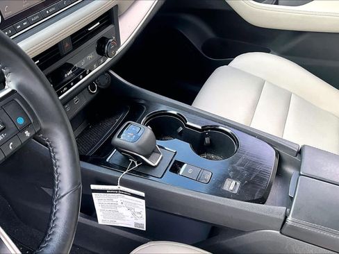 Certified 2023 Nissan Rogue SV w/ SV Premium B Package FWD image 16