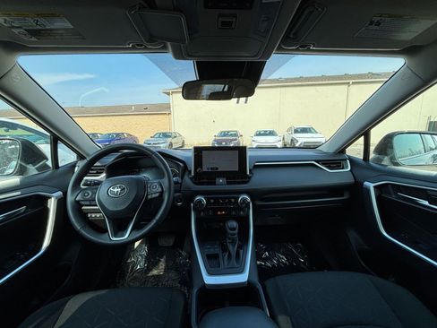 Used 2025 Toyota RAV4 XLE w/ Weather Package image 34