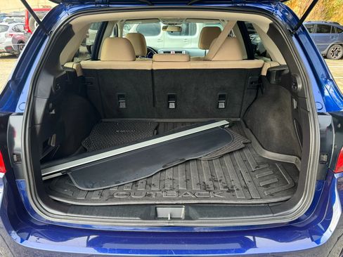 Used 2015 Subaru Outback 2.5i Premium image 19