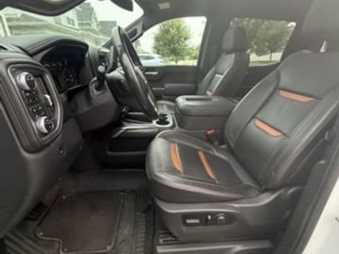 Used 2021 GMC Sierra 1500 AT4 w/ AT4 Preferred Package AWD/4WD image 4