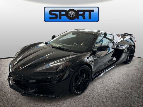 Used 2025 Chevrolet Corvette E-Ray AWD/4WD image 1