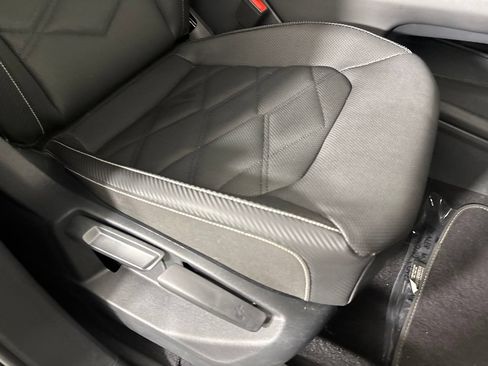 Used 2024 Volkswagen Atlas Cross Sport SE w/ Panoramic Sunroof Package FWD image 30
