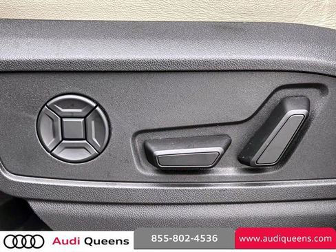Used 2025 Audi Q5 Premium Plus AWD/4WD image 19