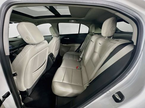 Used 2021 Cadillac XT4 Premium Luxury FWD image 23