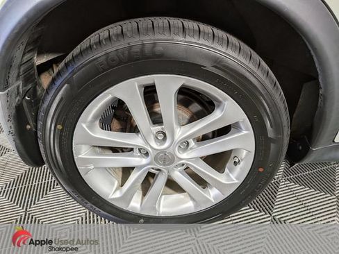 Used 2012 Nissan Juke SL AWD/4WD image 42