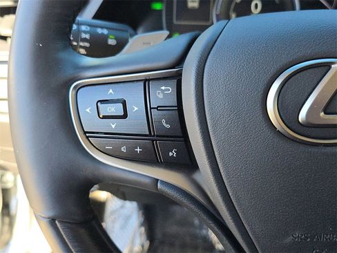 Used 2022 Lexus ES 300h Ultra Luxury image 24