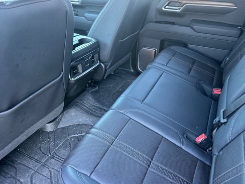 Used 2025 Chevrolet Silverado 1500 High Country AWD/4WD image 14