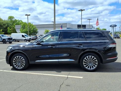 Used 2023 Lincoln Aviator Reserve w/ Equipment Group 201A AWD/4WD image 4