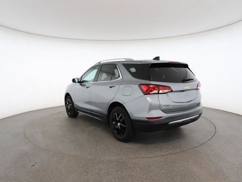 Used 2023 Chevrolet Equinox LT w/ Driver Convenience Package image 11