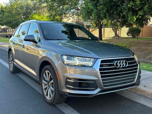 Used 2017 Audi Q7 3.0T Premium Plus AWD/4WD image 2