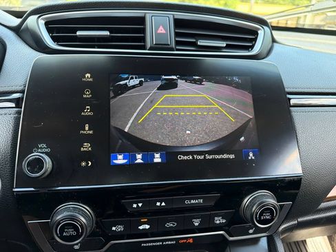 Used 2022 Honda CR-V Touring image 11