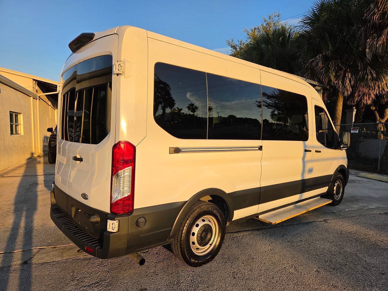 Used 2024 Ford Transit 350 XL RWD image 6