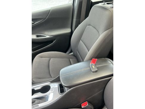 Used 2021 Chevrolet Malibu LT FWD image 12