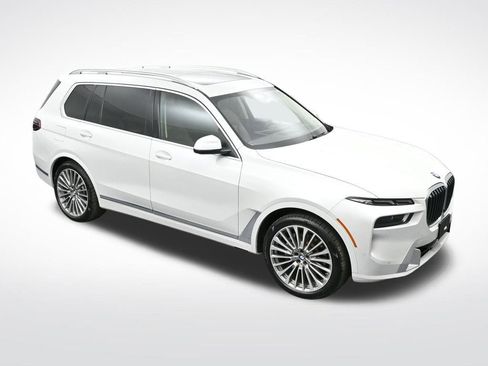 Used 2023 BMW X7 xDrive40i w/ Premium Package image 18