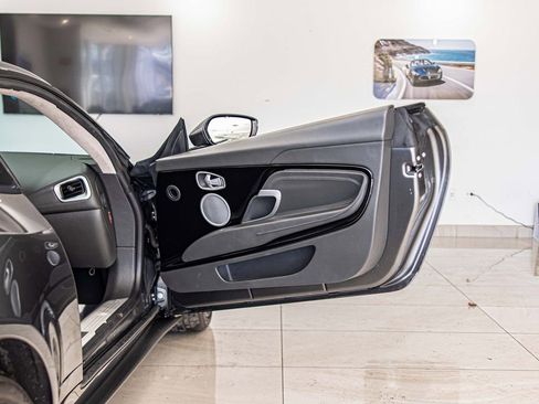 Used 2020 Aston Martin DB11 Coupe image 29