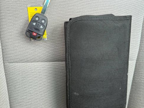 Used 2012 Honda Odyssey EX image 35