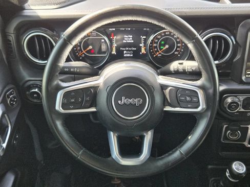 Used 2020 Jeep Wrangler Unlimited Sahara AWD/4WD image 14