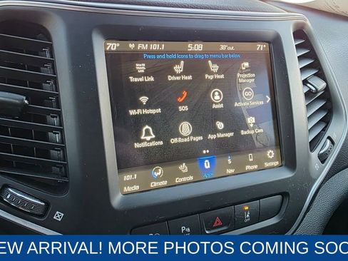 Used 2023 Jeep Cherokee Altitude Lux image 18