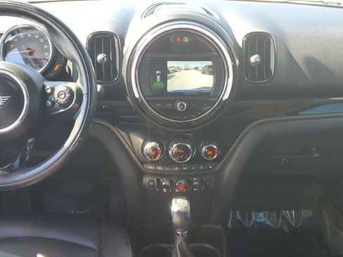 Used 2019 MINI Cooper Countryman w/ Storage Package image 21
