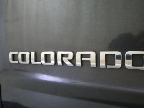 Used 2016 Chevrolet Colorado LT w/ LT Convenience Package RWD image 18